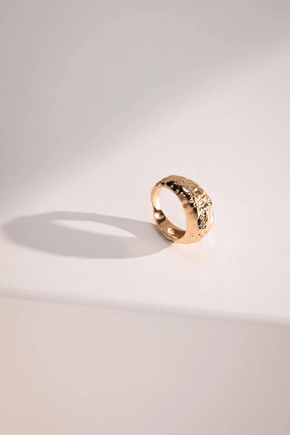 Allure Dome Ring Gold