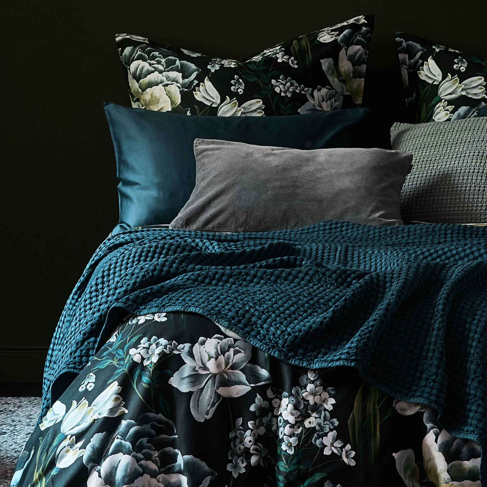 Veiros Cotton Bedspread [Teal]